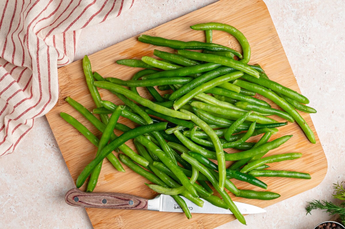 Trimmed green beans